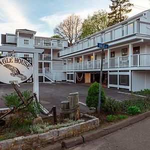 Eagle House Motel